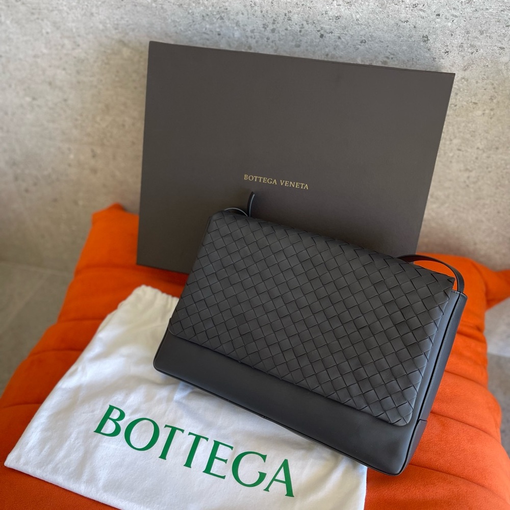 Bottega Veneta Intrecciato Messenger Bag